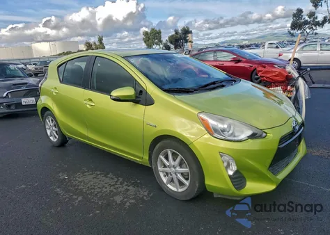 2016 Toyota Prius C z USA, uszkodzony, nr VIN JTDKDTB34G1116957